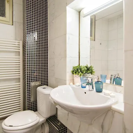Apartment Next To Old Town Square By Rentego Prague